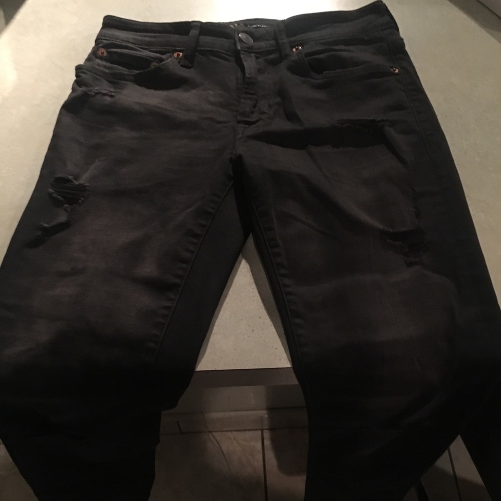 Men’s Ripped Skinney Jeans